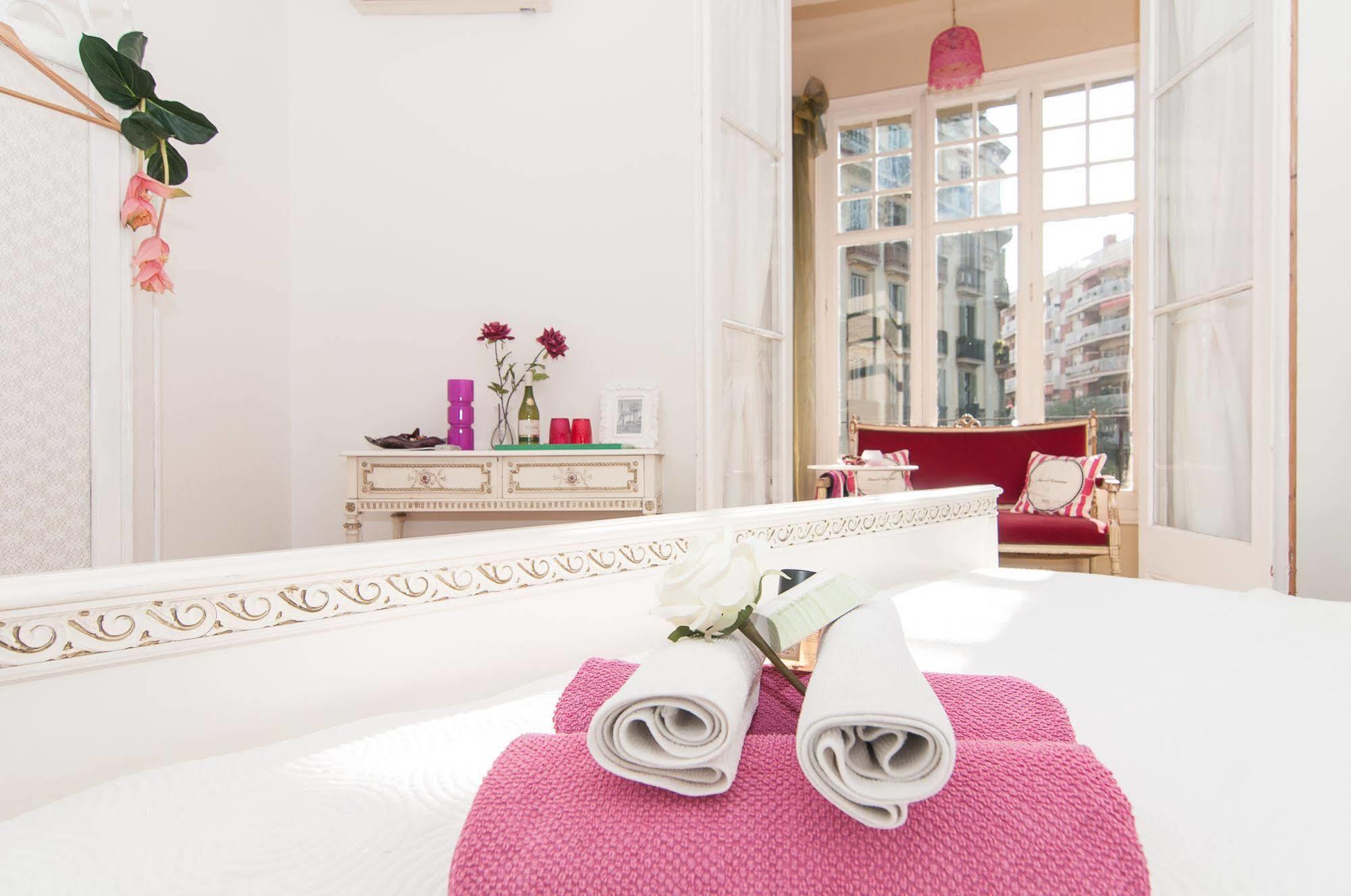 Bed and Breakfast Casa Trianon Барселона Екстер'єр фото